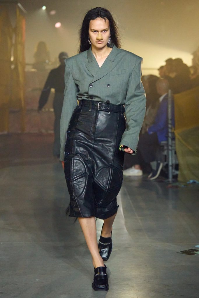 leather skirt
