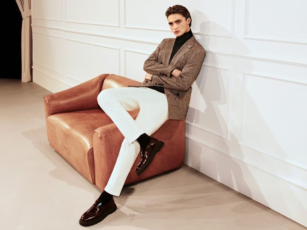 white jeans