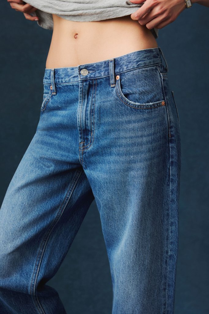 nid-rise jeans
